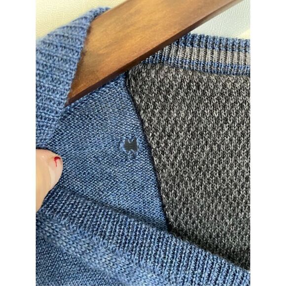 Brand New Calvin Klein Men’s Large Blue Extra Fine Merino Wool Pullover Sweater - Picture 5 of 6